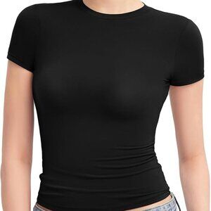 PUMIEY Women's Crew Neck Short Sleeve Tops Double Lined Slim Fit T Shirts